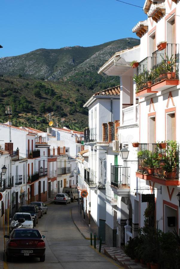 Casa Rural Del Rio Guest House Alozaina Exterior photo